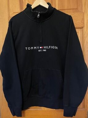 Tommy Hilfiger Mens L Black Quarter Zip Pullover Sweatshirt Logo Fleece Casual